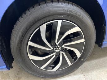 VOLKSWAGEN POLO 1.0 TSI Life Hatchback 5dr Petrol DSG Euro 6 (s/s) (95 ps)