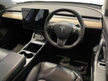 TESLA Model 3 Standard Range Plus Saloon 4dr Electric Auto RWD (241 bhp)