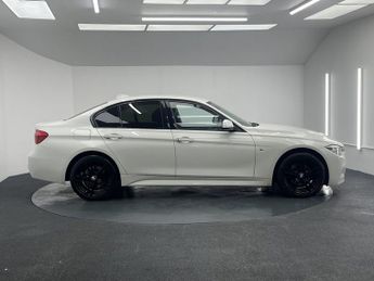 BMW 3 SERIES 3.0 330d M Sport Saloon 4dr Diesel Auto xDrive Euro 6 (s/s) (258