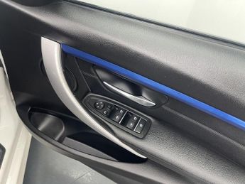 BMW 3 SERIES 3.0 330d M Sport Saloon 4dr Diesel Auto xDrive Euro 6 (s/s) (258