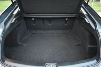 VAUXHALL INSIGNIA 1.5 Turbo D SE Nav Grand Sport 5dr Diesel Manual Euro 6 (s/s) (1