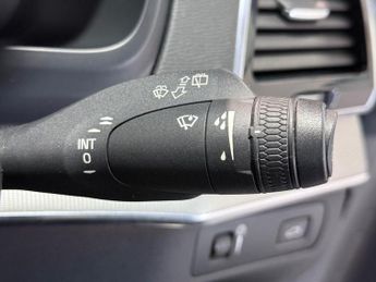 VOLVO XC90 2.0 D5 PowerPulse R-Design SUV 5dr Diesel Auto 4WD Euro 6 (s/s) 