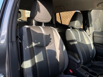 NISSAN LEAF 40kWh Tekna Hatchback 5 Door Electric Automatic Grey 