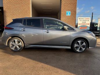 NISSAN LEAF 40kWh Tekna Hatchback 5 Door Electric Automatic Grey 