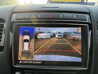 VOLKSWAGEN TOUAREG 3.0 TDI V6 BlueMotion Tech R-Line SUV 5dr Diesel Tiptronic 4WD E