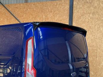 FORD TRANSIT CUSTOM 2.0 TDCi 290 Limited Combi Van 6dr Diesel Automatic L1 H1 (165 g