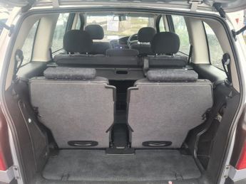 VAUXHALL ZAFIRA 1.8i 16v Elegance MPV 5dr Petrol Manual (207 g/km, 123 bhp)