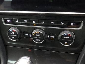 VOLKSWAGEN GOLF 1.5 TSI EVO Match Edition Hatchback 5dr Petrol DSG Euro 6 (s/s) 