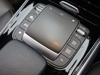 MERCEDES-BENZ GLA CLASS 1.3 GLA250e 15.6kWh Exclusive Edition SUV 5dr Petrol Plug-in Hyb