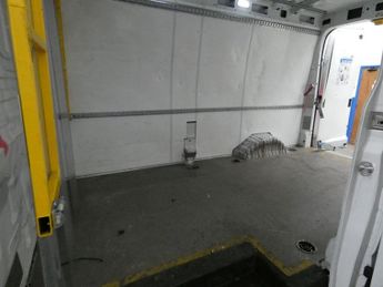 MAXUS EDELIVER 9 72kWh Panel Van 5dr Electric Auto FWD L3 H2 (204 ps)