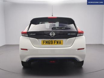 NISSAN LEAF 40kWh N-Connecta Hatchback 5dr Electric Auto (150 ps)