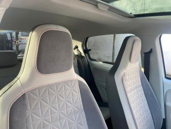 VOLKSWAGEN UP! 1.0 up! beats Hatchback 3dr Petrol Manual Euro 6 (s/s) (90 ps)