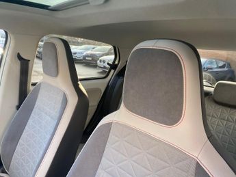 VOLKSWAGEN UP! 1.0 up! beats Hatchback 3dr Petrol Manual Euro 6 (s/s) (90 ps)