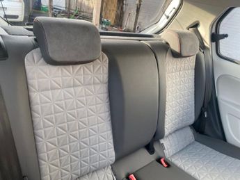 VOLKSWAGEN UP! 1.0 up! beats Hatchback 3dr Petrol Manual Euro 6 (s/s) (90 ps)