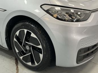 VOLKSWAGEN ID.3 Pro Performance 58kWh Life Hatchback 5dr Electric Auto (204 ps) 