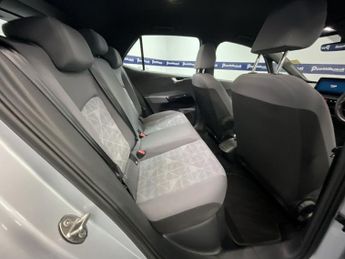 VOLKSWAGEN ID.3 Pro Performance 58kWh Life Hatchback 5dr Electric Auto (204 ps) 