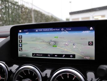 MERCEDES-BENZ EQA EQA 250 66.5kWh AMG Line SUV 5dr Electric Auto (190 ps)