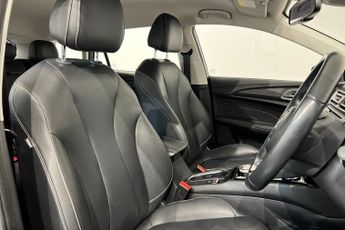 MG MG 5 52.5kWh Exclusive Estate 5dr Electric Auto (156 ps) Rear Parking