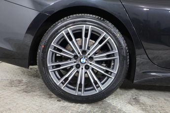 BMW 3 SERIES 2.0 320i M Sport Auto Euro 6 (s/s) 4dr