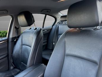 BMW 5 SERIES 2.0 520d SE Saloon 4dr Diesel Steptronic Euro 5 (s/s) (184 ps)