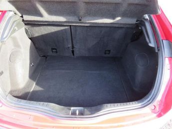 HONDA CIVIC 1.8 i-VTEC ES Hatchback 5dr Petrol i-Shift (150 g/km, 138 bhp)