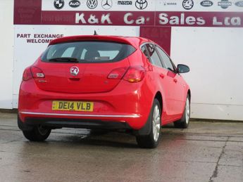 VAUXHALL ASTRA 1.6 16v Tech Line Hatchback 5dr Petrol Auto Euro 5 (115 ps)