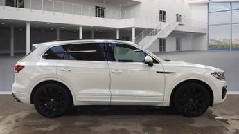 VOLKSWAGEN TOUAREG 3.0 TDI V6 R-Line Tech Plus SUV 5dr Diesel Tiptronic 4Motion Eur