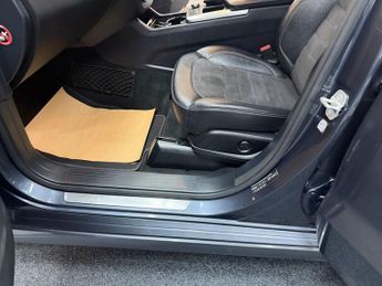 MERCEDES-BENZ M-CLASS 3.0 ML350 V6 BlueTEC Sport SUV 5dr Diesel G-Tronic 4WD Euro 6 (s