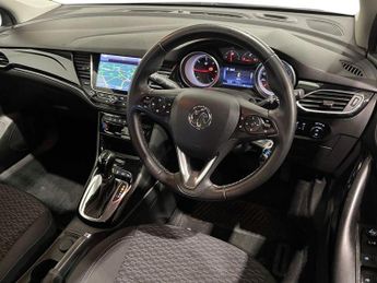 VAUXHALL ASTRA 1.6 CDTi BlueInjection SRi Nav Hatchback 5dr Diesel Auto Euro 6 