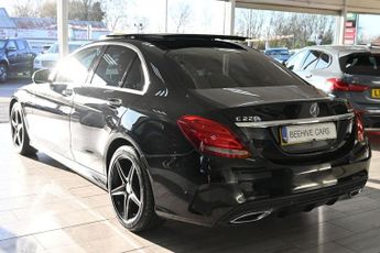 MERCEDES-BENZ C-CLASS 2.1 C220 BlueTEC AMG Line (Premium) Saloon 4dr Diesel G-Tronic+ 