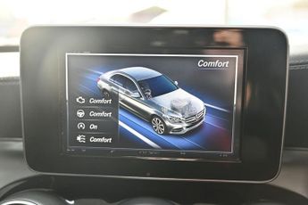 MERCEDES-BENZ C-CLASS 2.1 C220 BlueTEC AMG Line (Premium) Saloon 4dr Diesel G-Tronic+ 