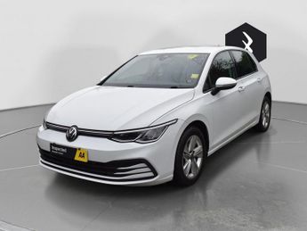 VOLKSWAGEN GOLF 1.5 eTSI MHEV Life Hatchback 5dr Petrol Hybrid DSG Euro 6 (s/s) 
