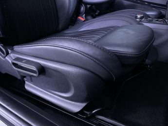 MINI Electric Hatch Cooper SE 32.6kWh Level 3 Hatchback 3dr Electric Auto (184 ps)