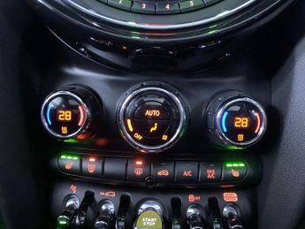 MINI Electric Hatch Cooper SE 32.6kWh Level 3 Hatchback 3dr Electric Auto (184 ps)