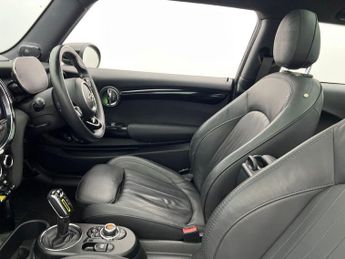 MINI Electric Hatch Cooper SE 32.6kWh Level 3 Hatchback 3dr Electric Auto (184 ps)