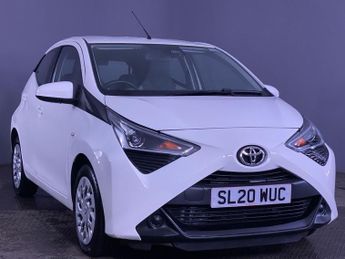 Toyota AYGO 1.0 VVT-i x-play Hatchback 5dr Petrol x-shift Euro 6 (Safety Sen