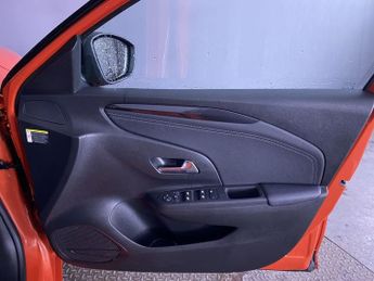 VAUXHALL Corsa Electric 50kWh Elite Nav Hatchback 5dr Electric Auto (7.4Kw Charger) (136