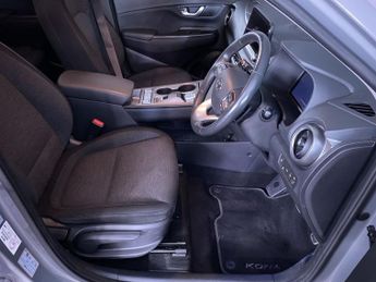 HYUNDAI KONA 64kWh Premium SUV 5dr Electric Auto (10.5kW Charger) (204 ps)