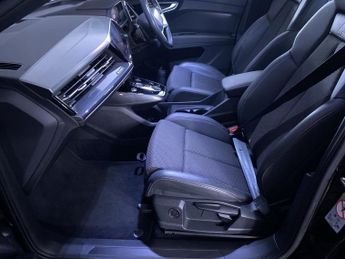 AUDI Q4 E-TRON 40 S line SUV 5dr Electric Auto 82kWh (204 ps)