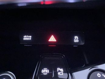 AUDI Q4 E-TRON 40 S line SUV 5dr Electric Auto 82kWh (204 ps)