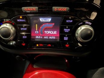 NISSAN JUKE 1.5 dCi Tekna SUV 5dr Diesel Manual Euro 6 (s/s) (110 ps)