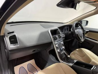 VOLVO XC60 2.4 D5 SE Lux Nav SUV 5dr Diesel Auto AWD Euro 6 (s/s) (220 ps)