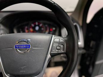 VOLVO XC60 2.4 D5 SE Lux Nav SUV 5dr Diesel Auto AWD Euro 6 (s/s) (220 ps)