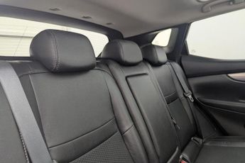 NISSAN QASHQAI 1.2 DIG-T N-Connecta SUV 5dr Petrol XTRON Euro 6 (s/s) (115 ps)