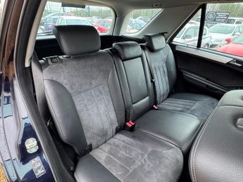 MERCEDES-BENZ M CLASS 5.0 ML500 Sport SUV 5dr Petrol 7G-Tronic 4x4 (304 g/km, 306 bhp)