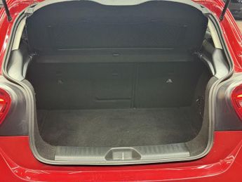 MERCEDES-BENZ A-CLASS 2.1 A200d Sport (Premium) Hatchback 5dr Diesel 7G-DCT Euro 6 (s/