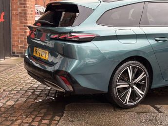 PEUGEOT 308 SW 1.6 12.4kWh GT Premium Estate 5dr Petrol Plug-in Hybrid e-EAT Eu