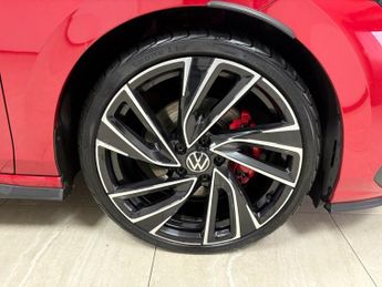 VOLKSWAGEN GOLF 2.0 TDI GTD Hatchback 5dr Diesel DSG Euro 6 (s/s) (200 ps)