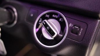 MERCEDES-BENZ C-CLASS 2.1 C220 CDI AMG Sport Edition Saloon 4dr Diesel G-Tronic+ Euro 