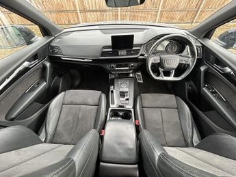 AUDI Q5 2.0 TFSI 45 Black Edition SUV 5dr Petrol S Tronic quattro Euro 6